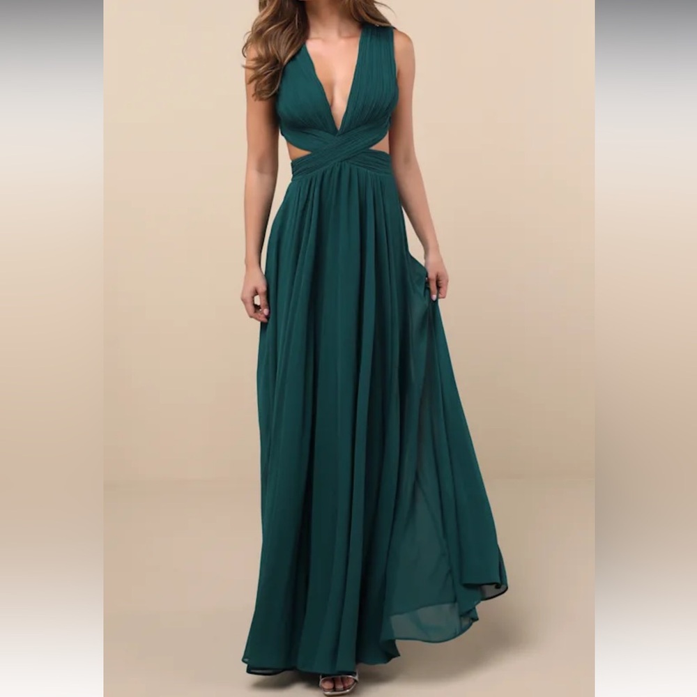 Lulu's Elegant Emerald Green Backless Gown Small